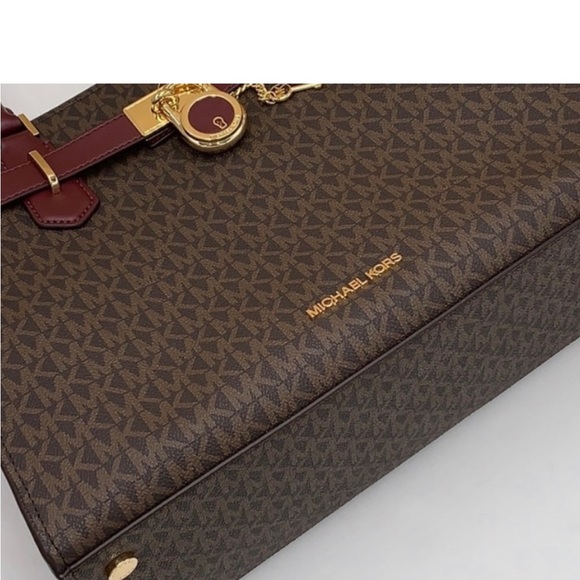 Michael KORS Purse - Picture 13 of 17